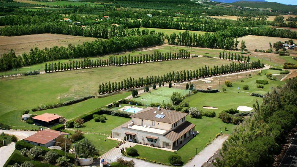 Hotel Domominore Фертилия Экстерьер фото