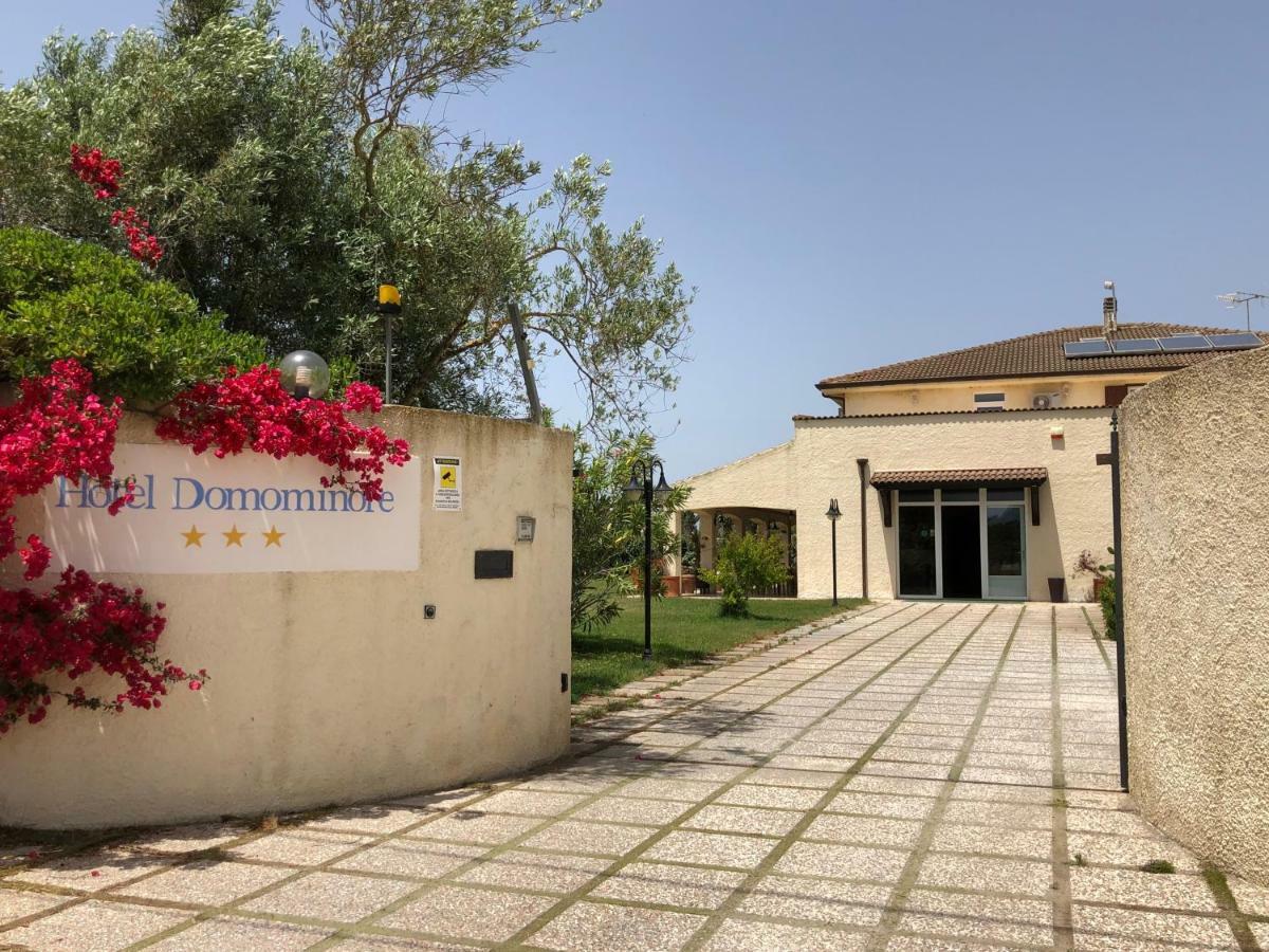 Hotel Domominore Фертилия Экстерьер фото